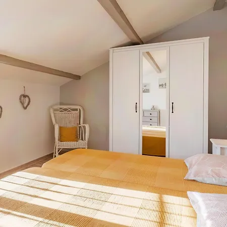 Fleur De Thym Holiday home Greoux-les-Bains